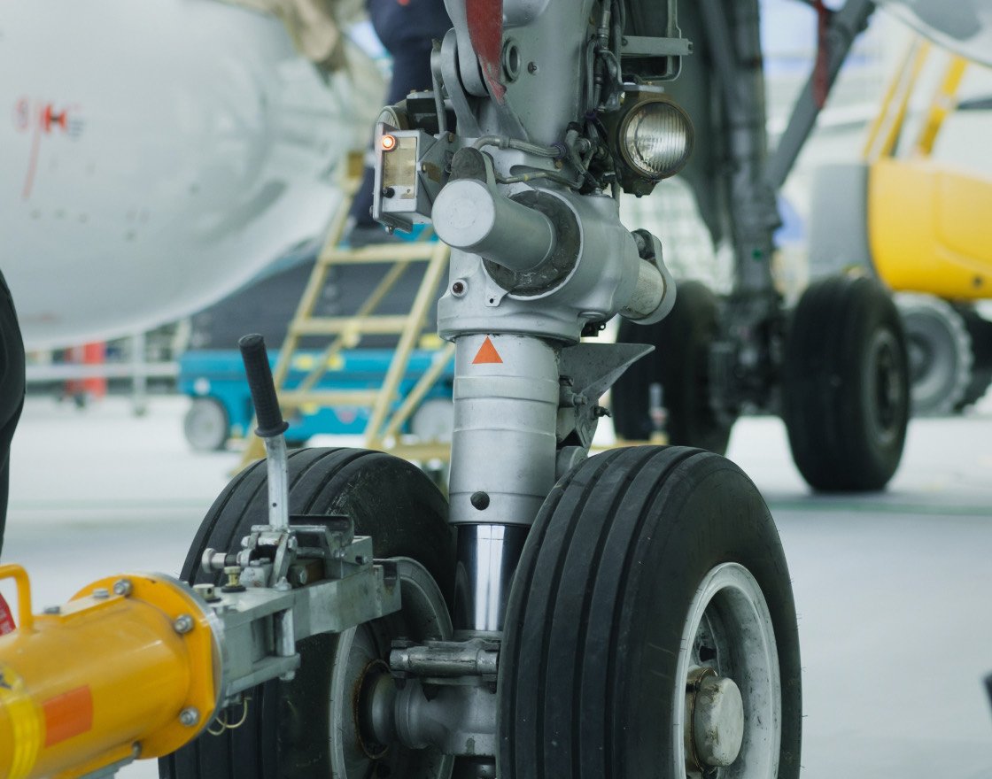 Landing gear maintenance in the hangar
